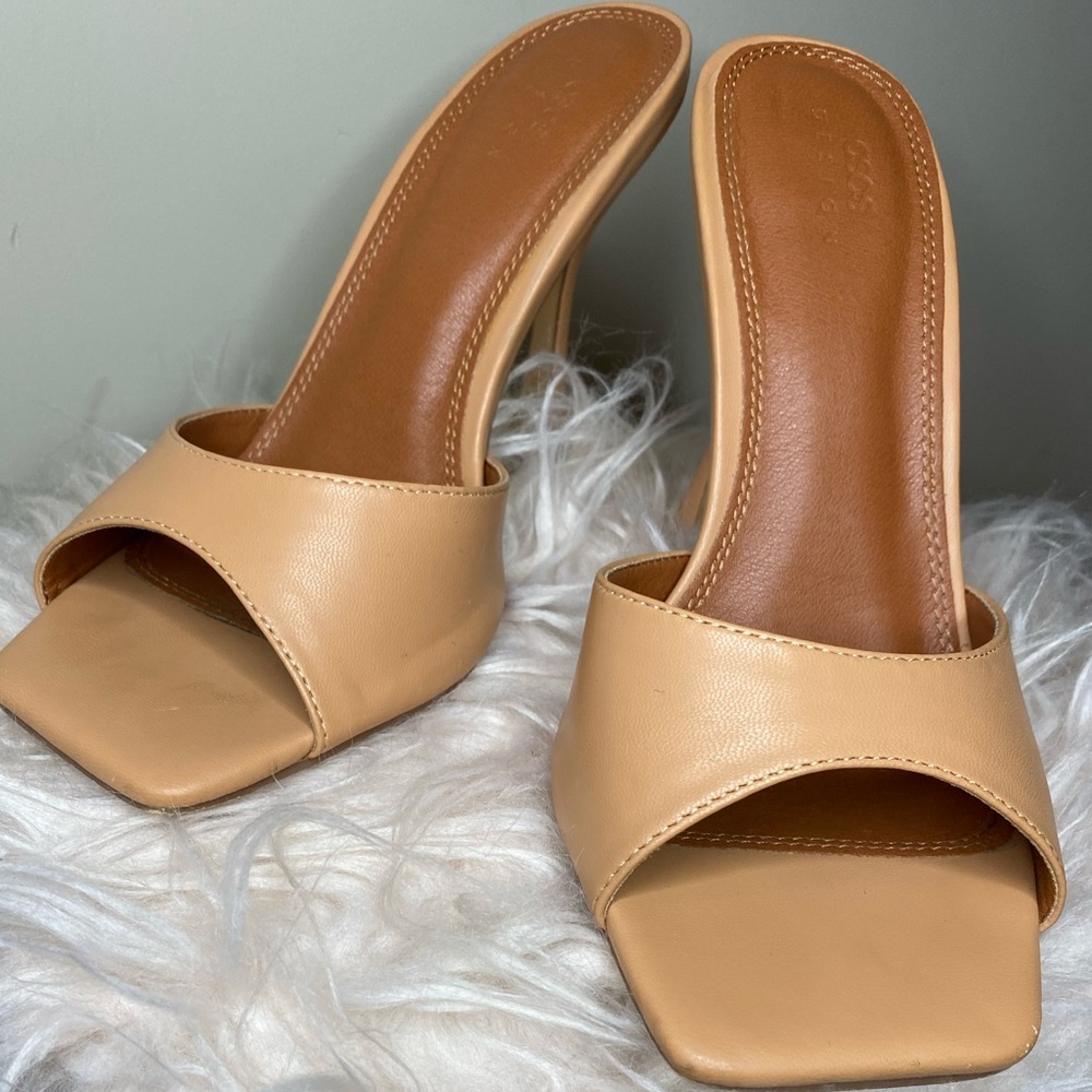ASOS Camel Retro Heeled Sandals Size7
